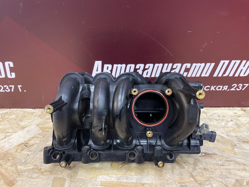 Впускной коллектор