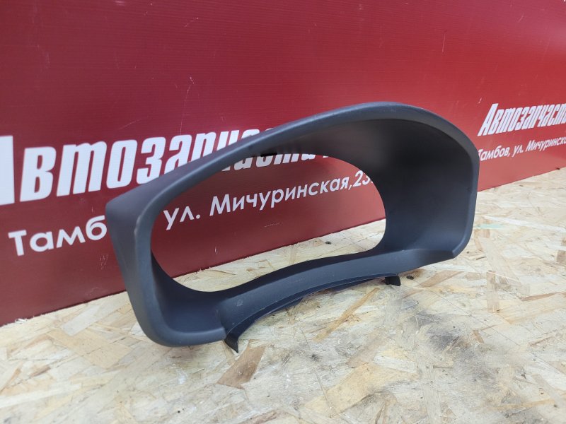 Козырек щитка приборов