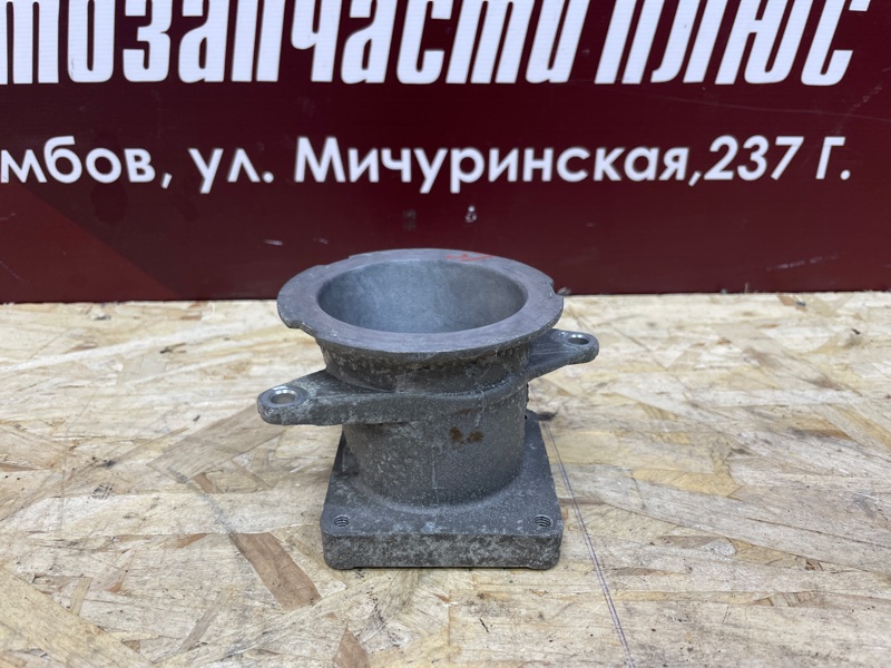 Фланец дроссельной заслонки