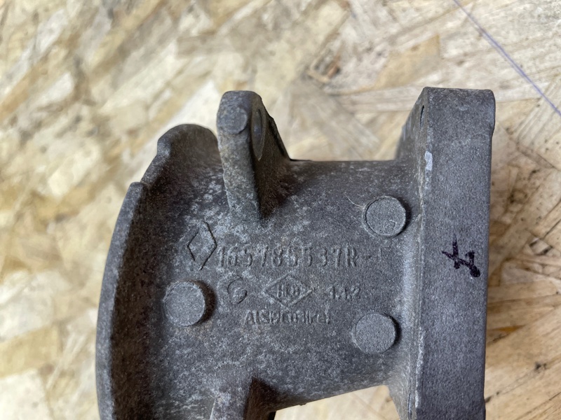 Фланец дроссельной заслонки