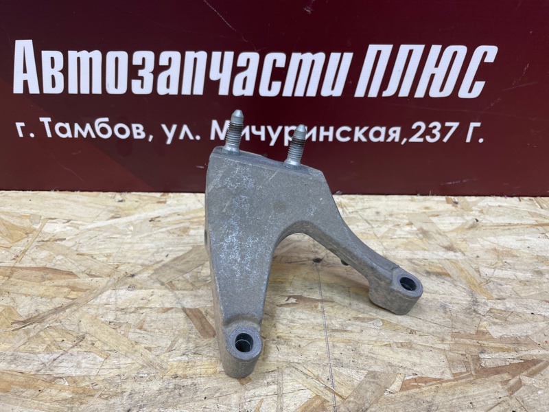 Кронштейн кпп