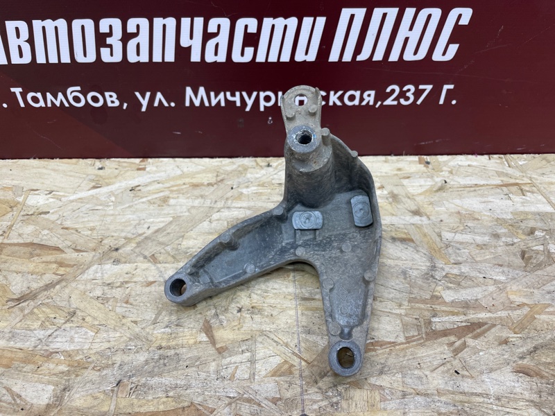 Кронштейн кпп