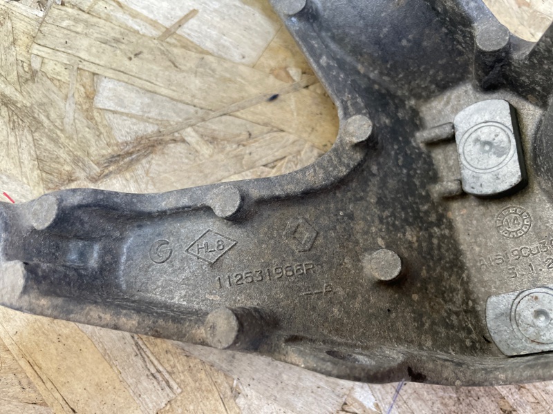 Кронштейн кпп