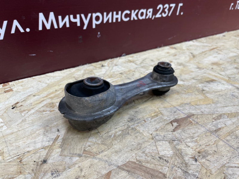 Опора двигателя