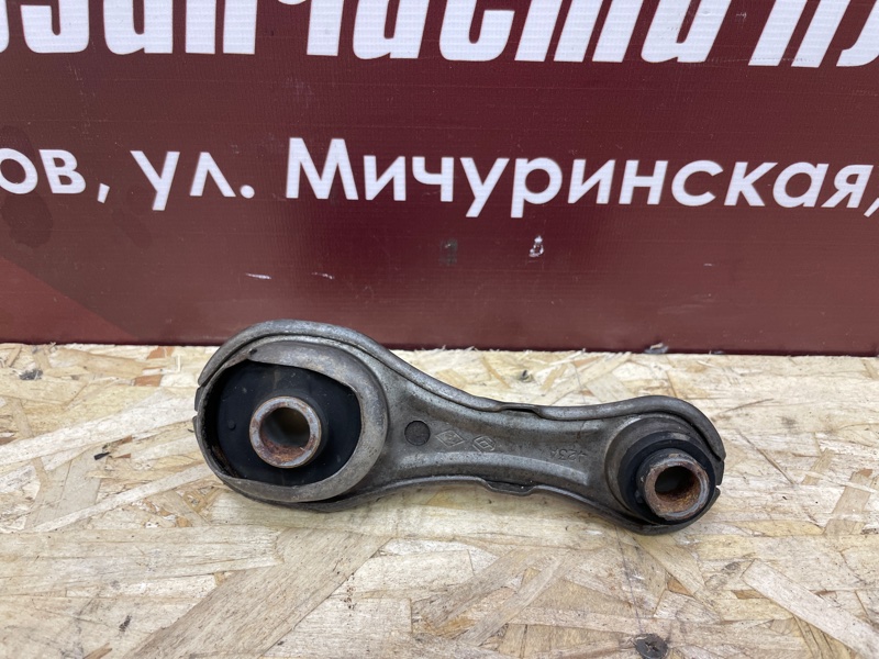 Опора двигателя