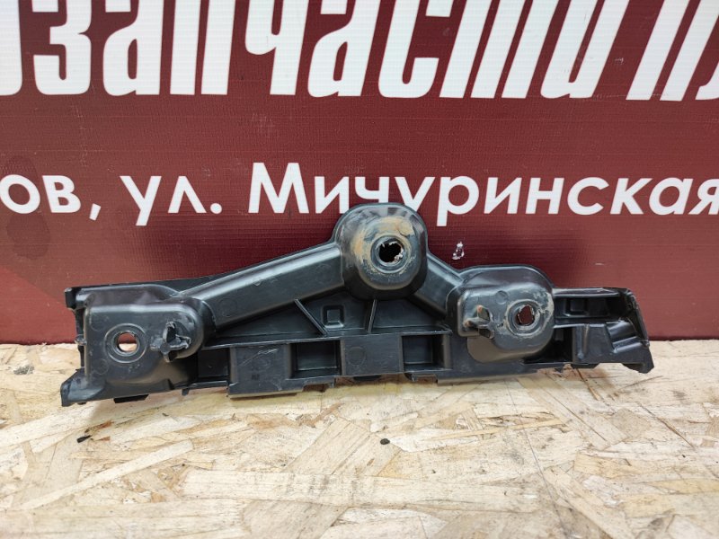 Кронштейн бампера