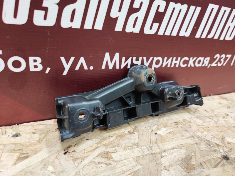 Кронштейн бампера