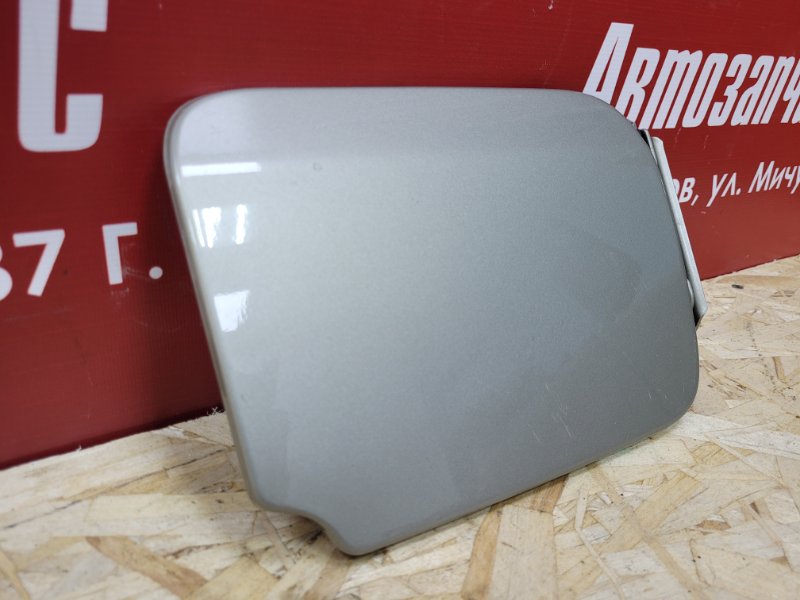 Лючок бензобака