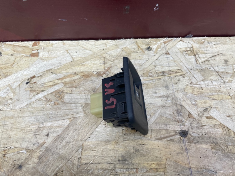 Кнопка стеклоподъемника