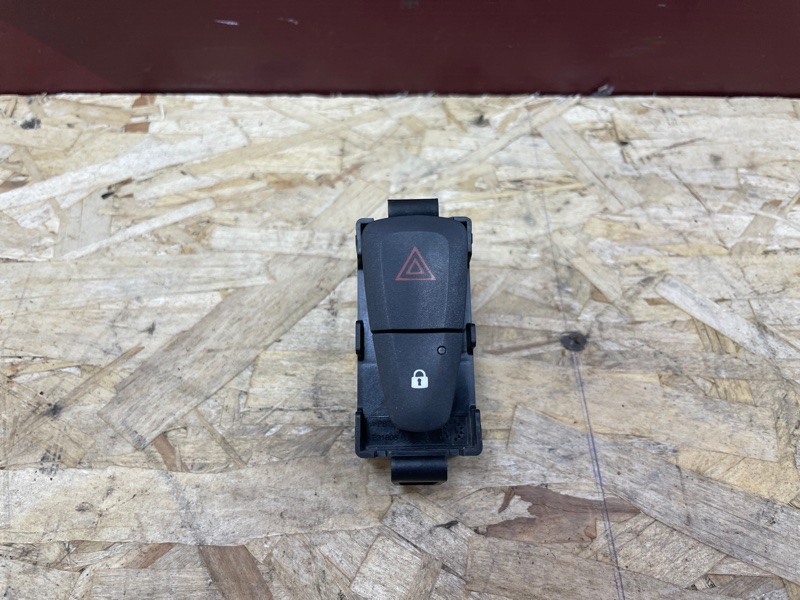 Кнопка аварийной сигнализации