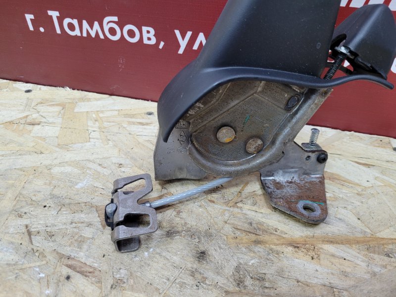 Рычаг стояночного тормоза