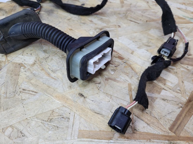 Проводка      двери