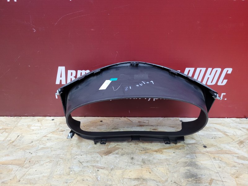 Козырек щитка приборов