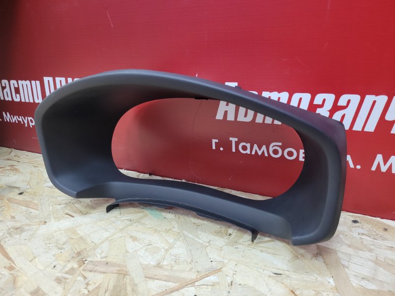 Козырек щитка приборов