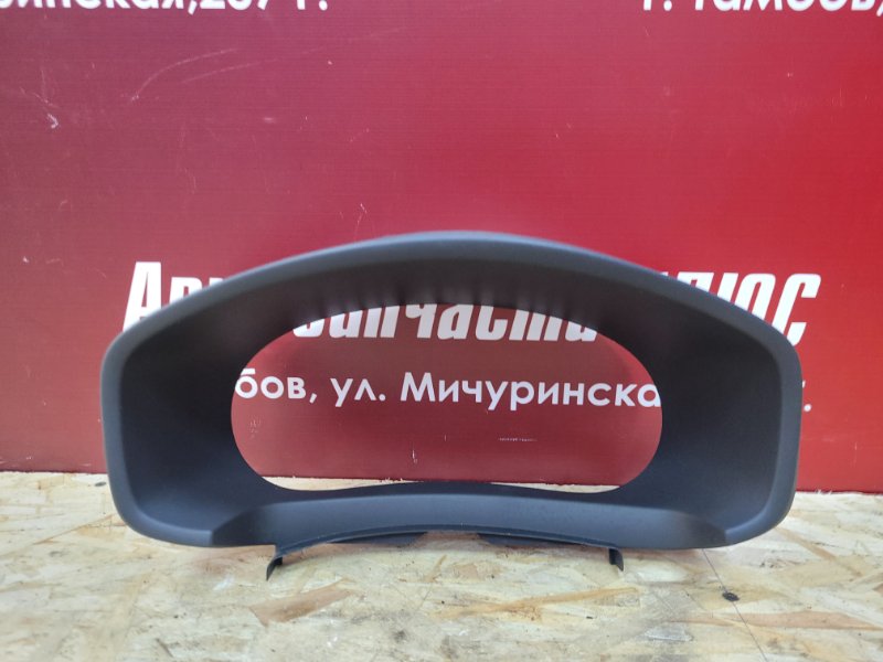 Козырек щитка приборов