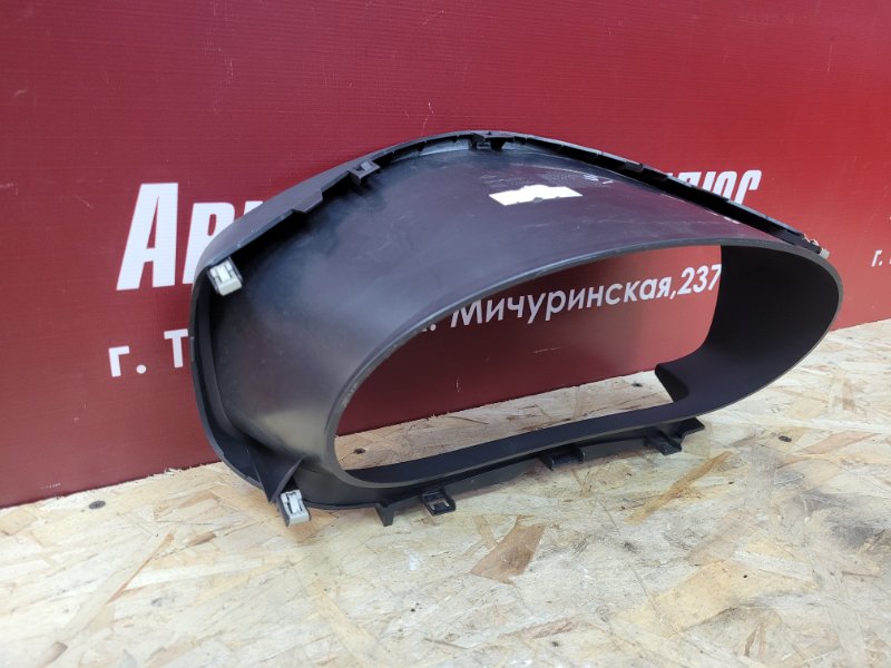 Козырек щитка приборов