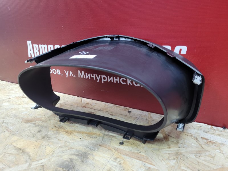 Козырек щитка приборов