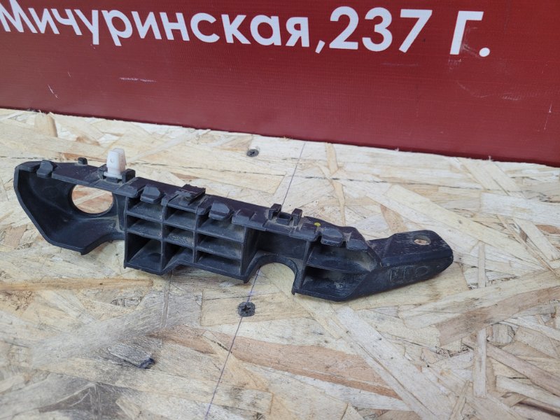 Кронштейн бампера