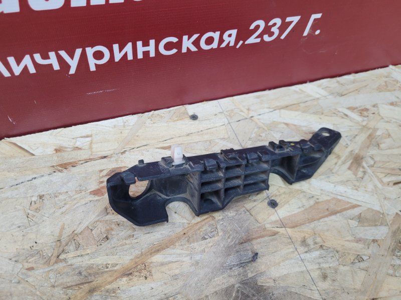 Кронштейн бампера