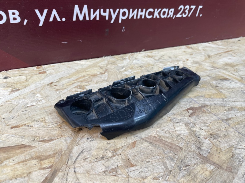 Кронштейн бампера