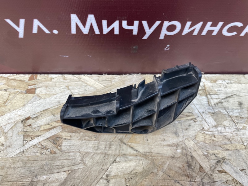 Кронштейн бампера