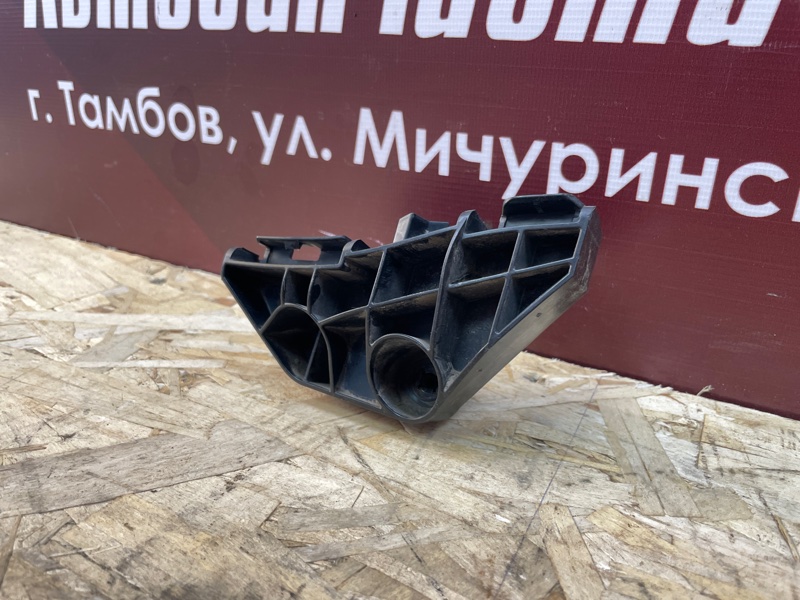 Кронштейн бампера