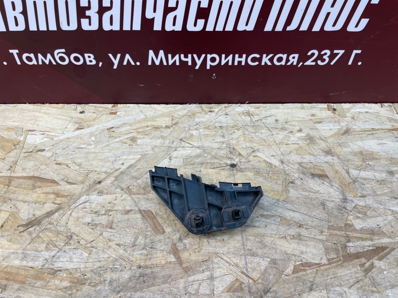 Кронштейн бампера