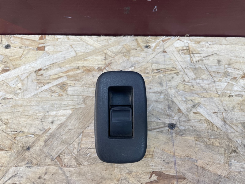 Кнопка стеклоподъемника