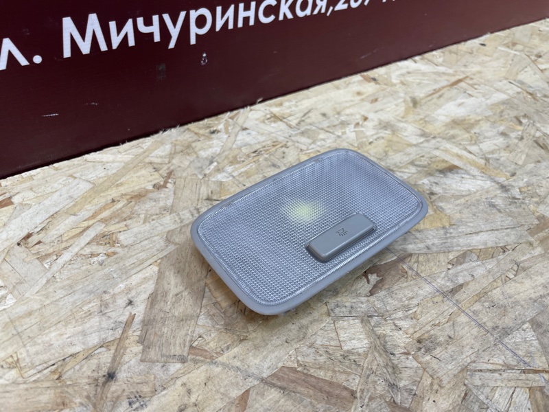 плафон освещения салона