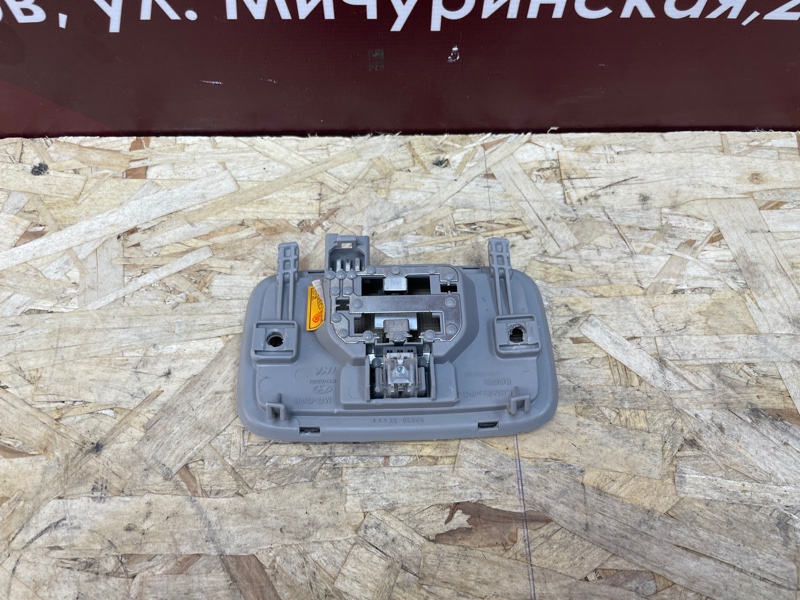 плафон освещения салона