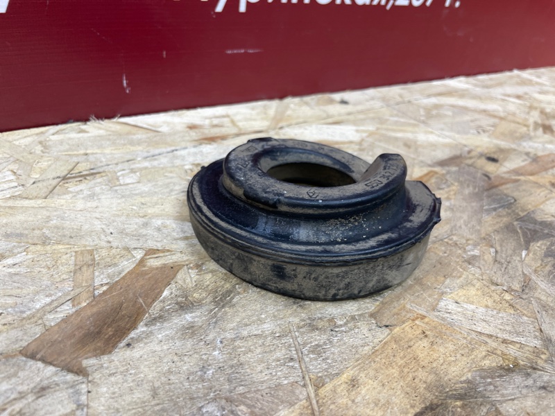 Верхняя опора    пружины