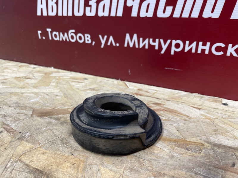 Верхняя опора    пружины