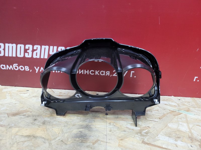 Козырек щитка приборов