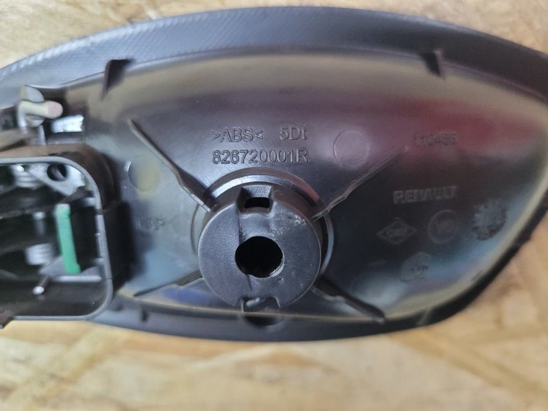 Внутренняя  ручка двери