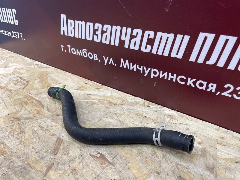 Патрубок отопителя