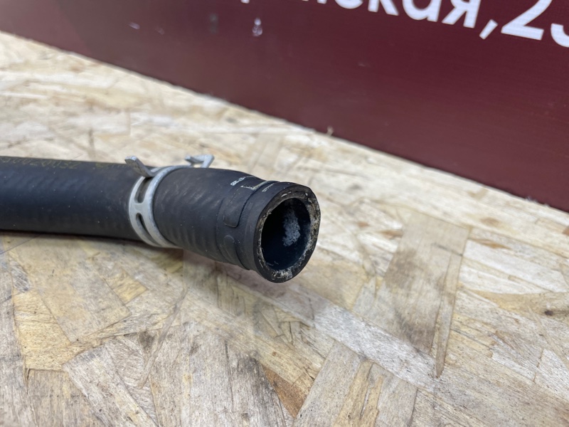 Патрубок отопителя