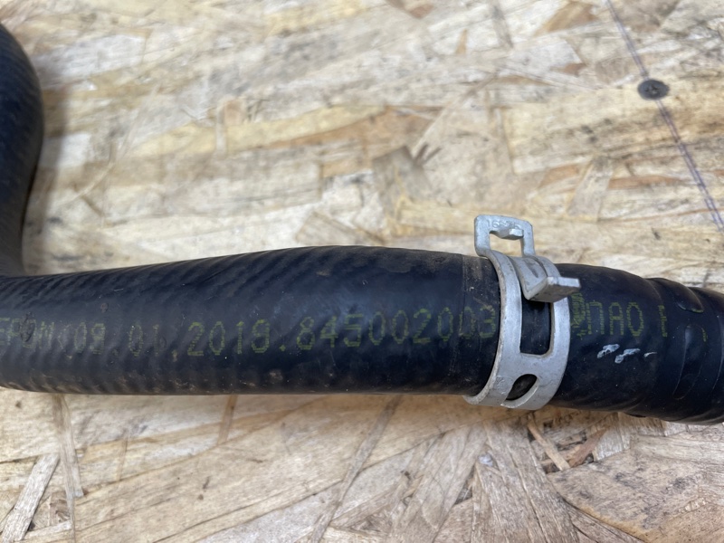 Патрубок отопителя