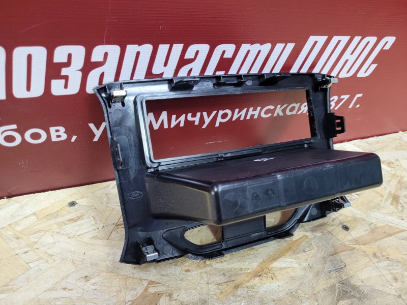 Рамка магнитолы