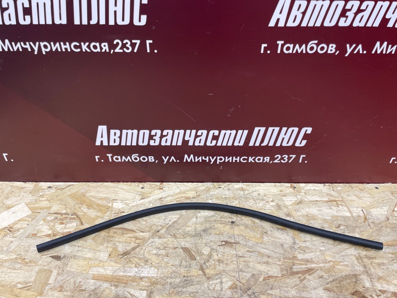 Уплотнительная резинка боковой двери