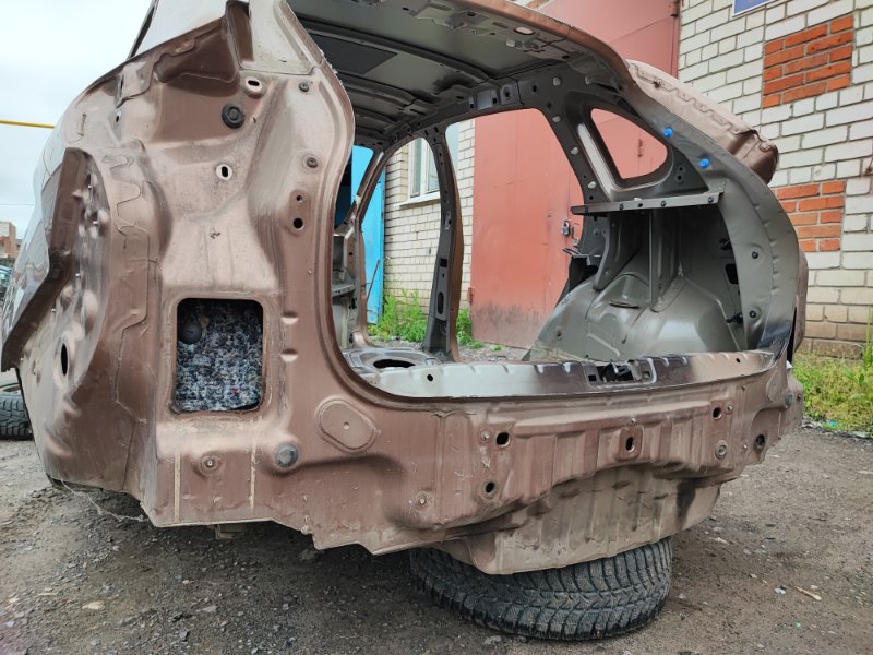 Задняя панель кузова