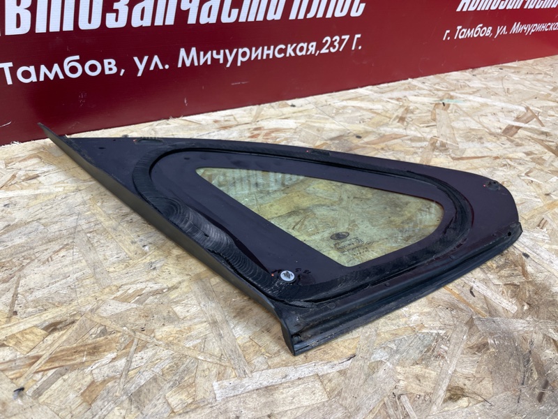 Форточка кузова