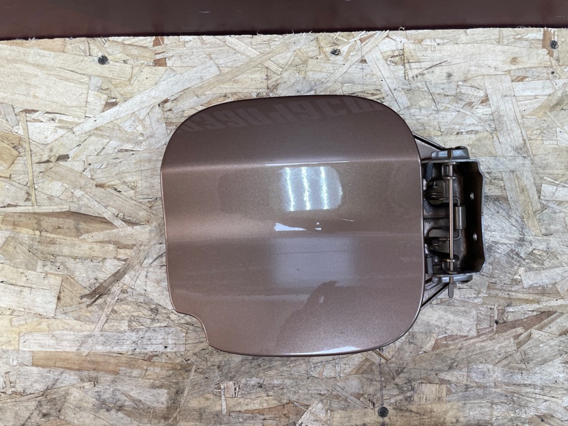 Лючок бензобака