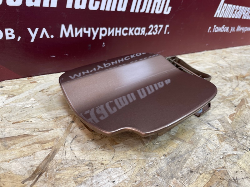 Лючок бензобака