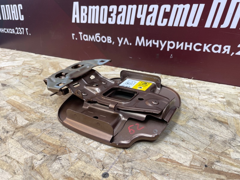 Лючок бензобака