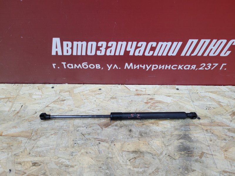 Амортизатор багажника
