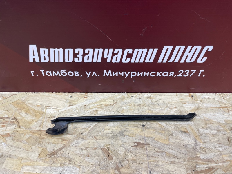 Уплотнитель двери