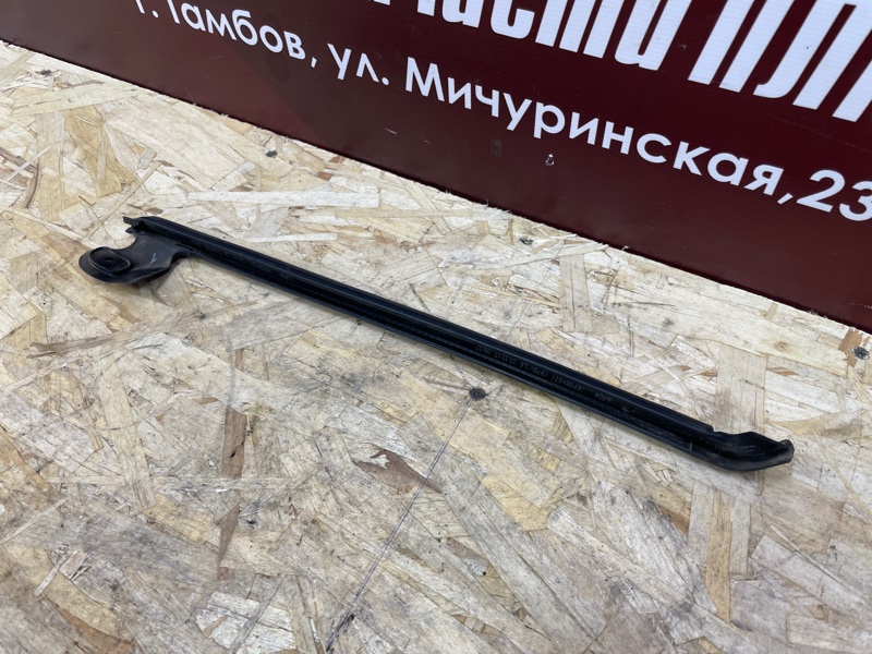 Уплотнитель двери