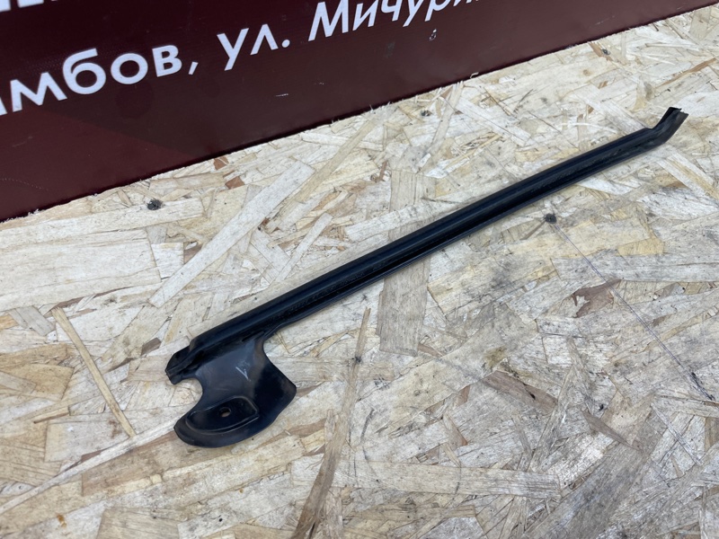 Уплотнитель двери