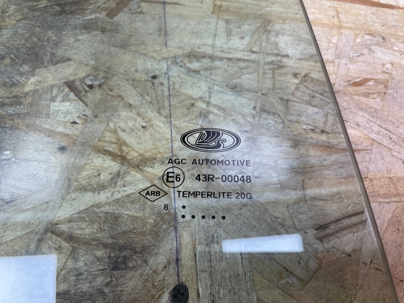 Стекло двери