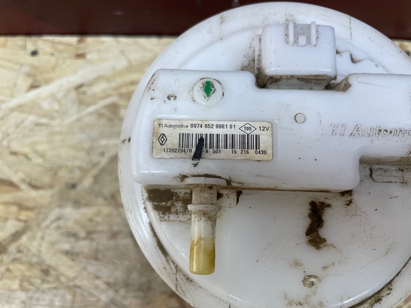 Бензонасос